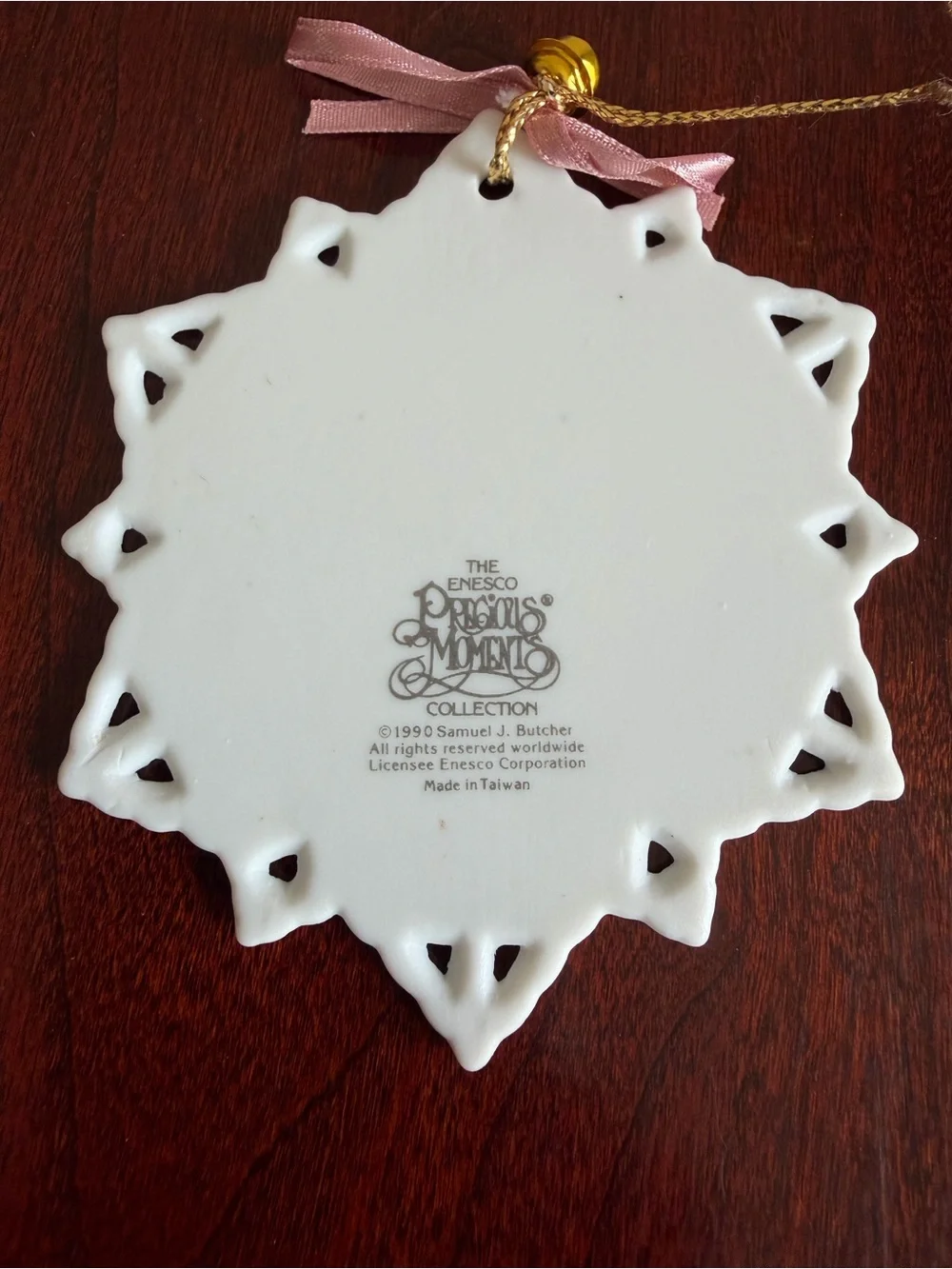 Vintage 1990 Precious Moments Enesco 4Pc Porcelain Snowflake Christmas Ornaments